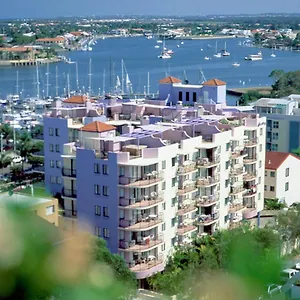 Feriested Nautilus, Mooloolaba
