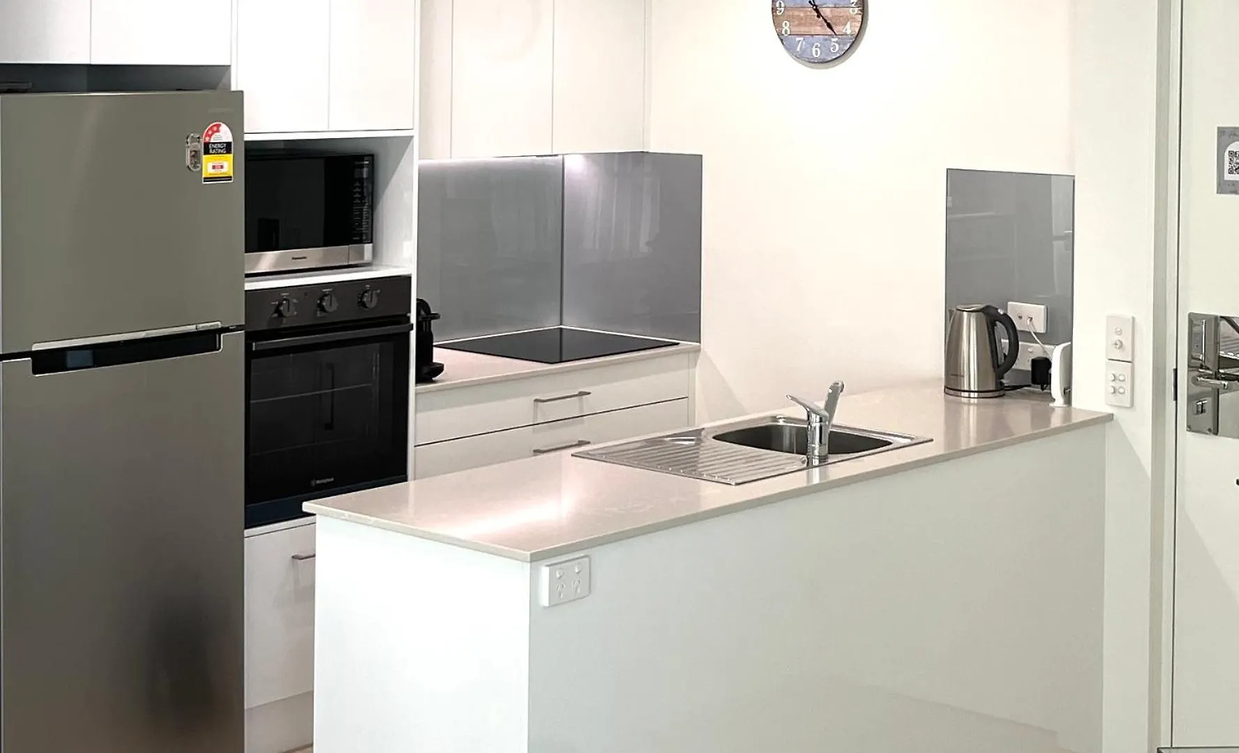 Oceanview One-Bedroom Retreat In The Peninsular Resort Mooloolaba Australia